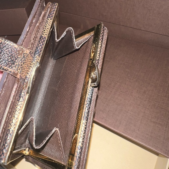 Louis Vuitton damier ebene wallet - Picture 6 of 15
